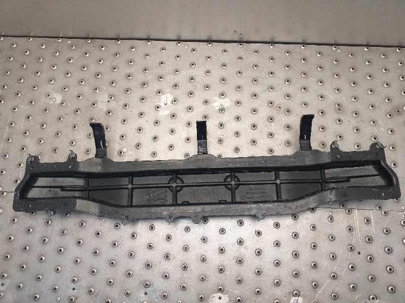 Recambio de refuerzo paragolpes trasero para hyundai i30 (gd) tecno referencia OEM IAM 86631A6000  