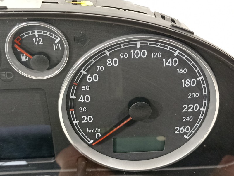 Recambio de cuadro instrumentos para volkswagen passat berlina (3b3) advance referencia OEM IAM 3B0920829A  