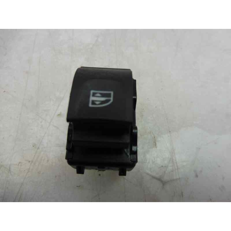 Recambio de mando elevalunas delantero derecho para renault captur zen referencia OEM IAM 254218614R  