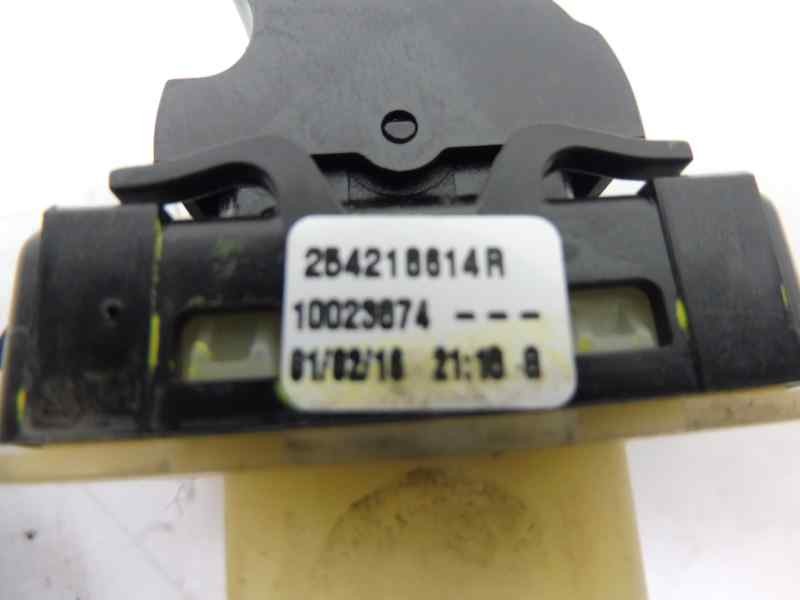 Recambio de mando elevalunas delantero derecho para renault captur zen referencia OEM IAM 254218614R  