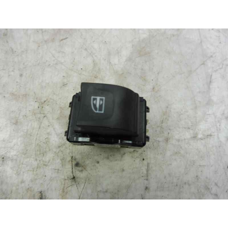 Recambio de mando elevalunas trasero izquierdo para renault captur zen referencia OEM IAM 254216614R  