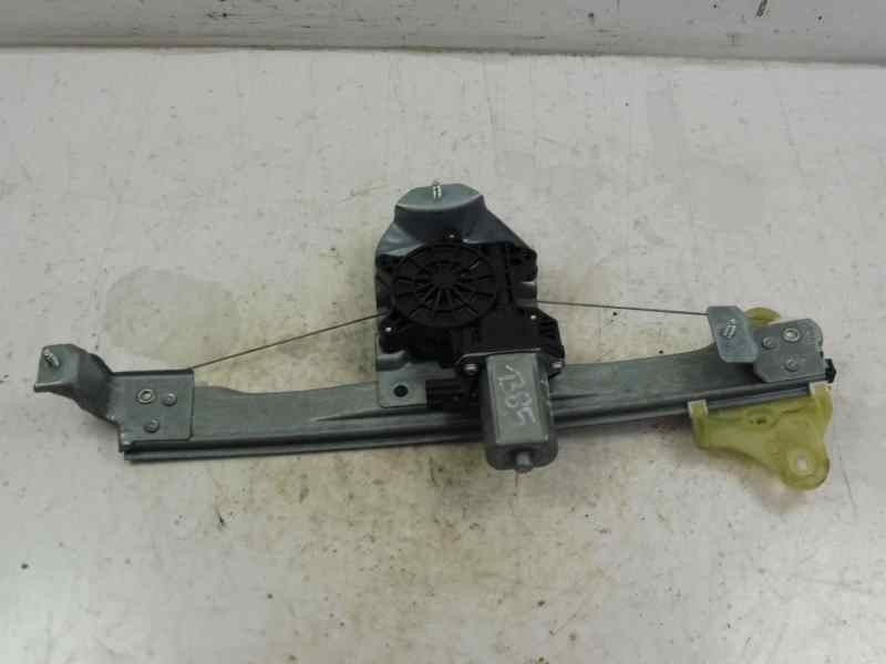 Recambio de elevalunas trasero derecho para renault captur zen referencia OEM IAM 128001471 19031060004 