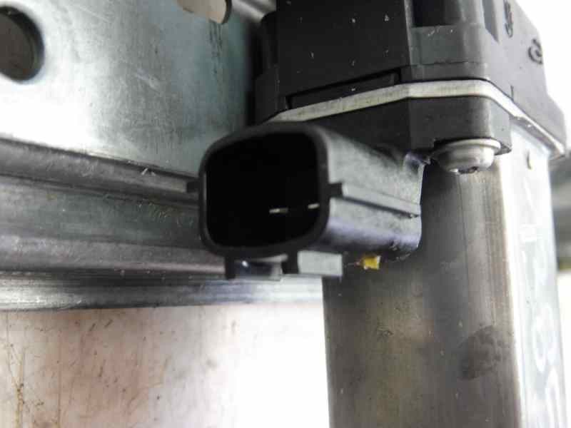 Recambio de elevalunas trasero derecho para renault captur zen referencia OEM IAM 128001471 19031060004 