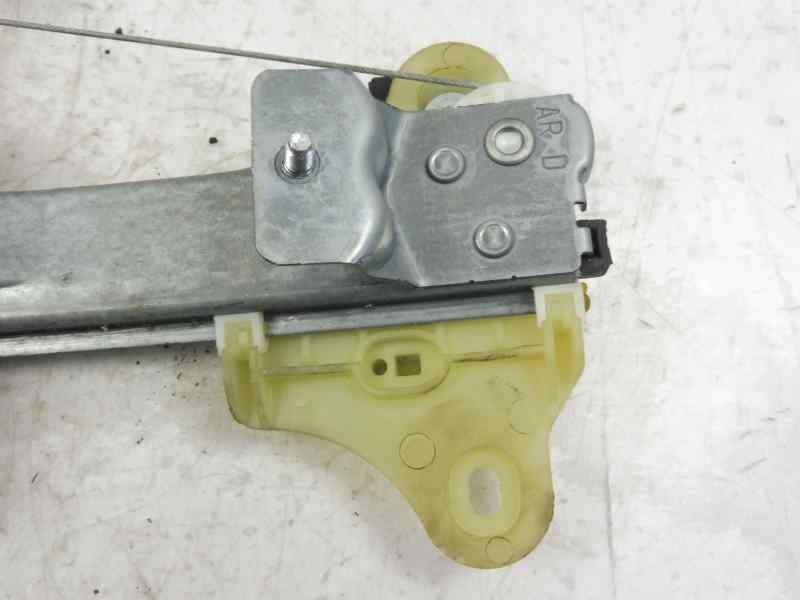 Recambio de elevalunas trasero derecho para renault captur zen referencia OEM IAM 128001471 19031060004 