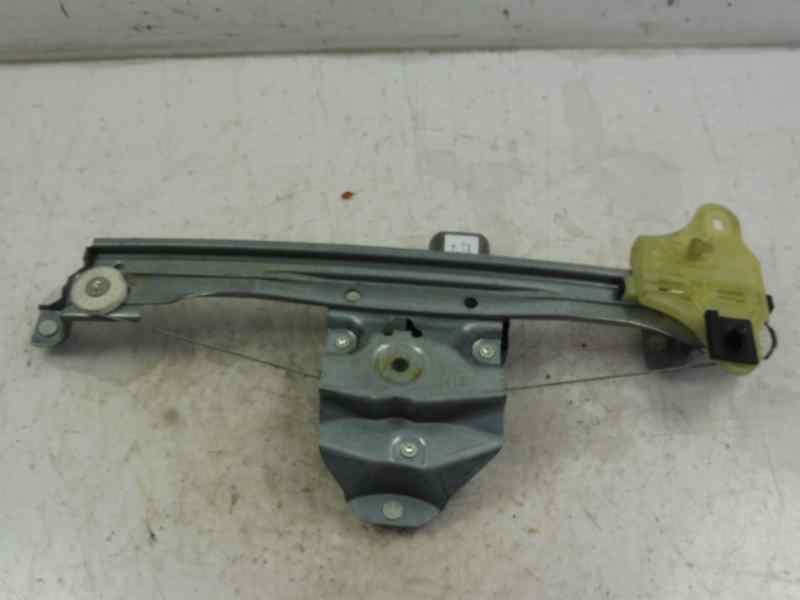 Recambio de elevalunas trasero derecho para renault captur zen referencia OEM IAM 128001471 19031060004 