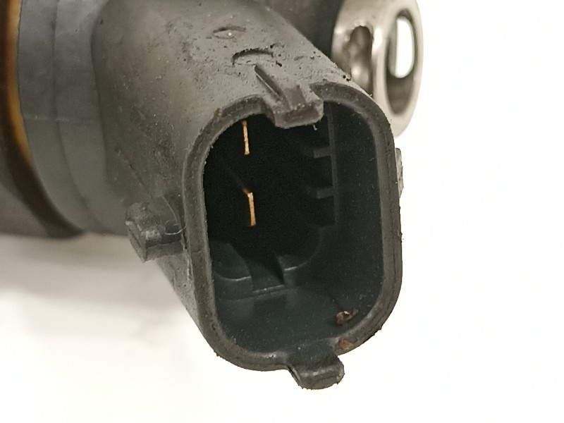 Recambio de inyector para opel zafira b cosmo referencia OEM IAM 0445110276  