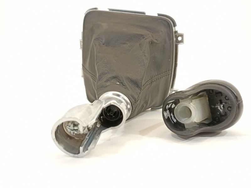 Recambio de pomo palanca cambio para hyundai i30 (gd) tecno referencia OEM IAM 43711A5200 84640A50004X 