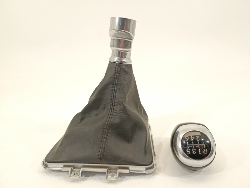 Recambio de pomo palanca cambio para hyundai i30 (gd) tecno referencia OEM IAM 43711A5200 84640A50004X 