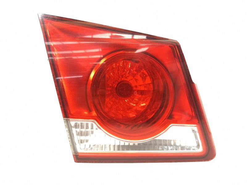 Recambio de piloto trasero izquierdo en porton para chevrolet cruze ls referencia OEM IAM 95971550   Recambio de piloto trasero izquierdo en porton para chevrolet cruze ls referencia OEM IAM 95971550