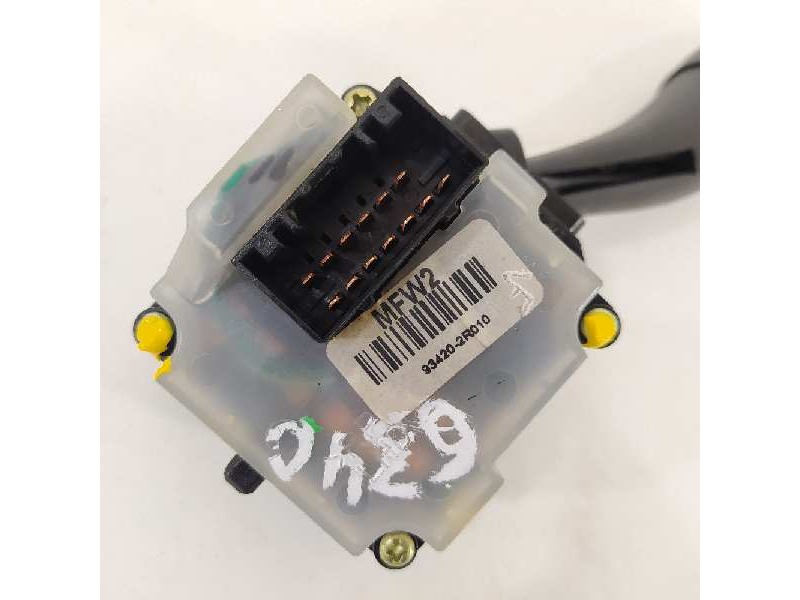 Recambio de mando limpia para hyundai i30 classic referencia OEM IAM 934202R010  