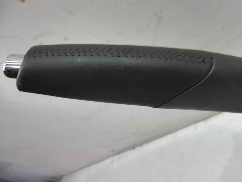 Recambio de palanca freno de mano para renault captur zen referencia OEM IAM 360109236R  