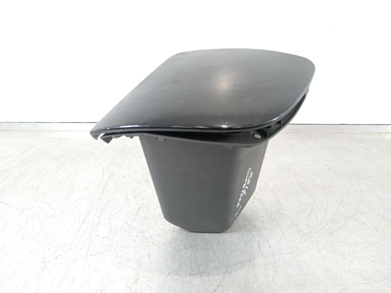 Recambio de guantera para renault twizy cargo referencia OEM IAM 685111553P 685013215R 