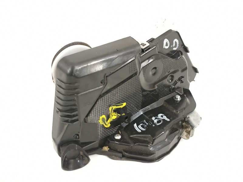 Recambio de cerradura puerta delantera derecha para toyota yaris hsd active referencia OEM IAM U3111130F1  