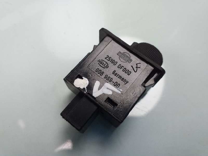 Recambio de mando multifuncion para nissan terrano/terrano.ii (r20) avenue referencia OEM IAM 251900F000 00696900 