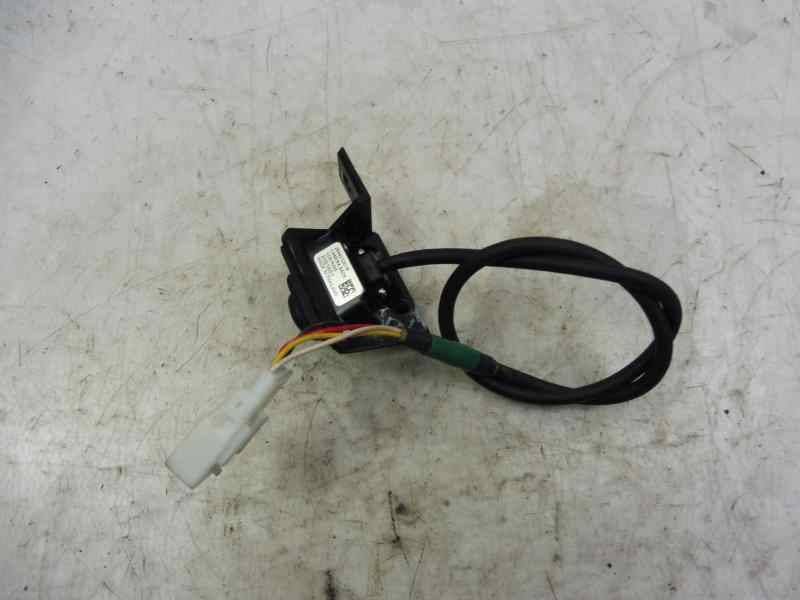 Recambio de no identificado para renault captur zen referencia OEM IAM 284425201R 2051651 