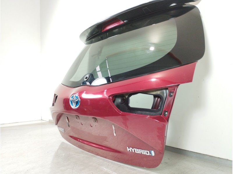 Recambio de porton trasero para toyota yaris hsd active referencia OEM IAM 123  