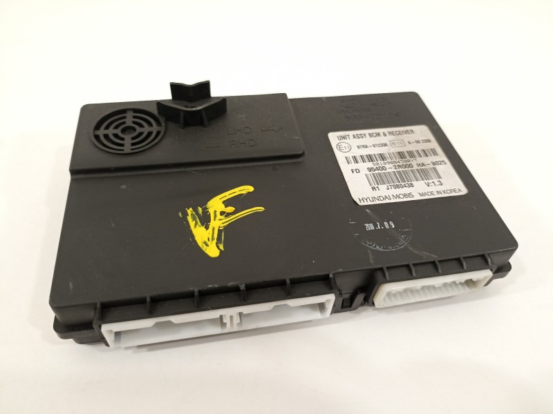 Recambio de modulo electronico para hyundai i30 classic referencia OEM IAM 954002R000  