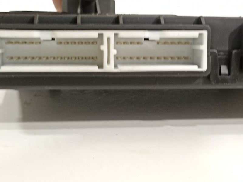 Recambio de modulo electronico para hyundai i30 classic referencia OEM IAM 954002R000  