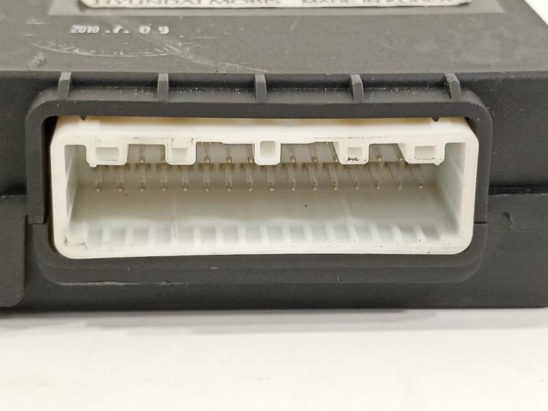 Recambio de modulo electronico para hyundai i30 classic referencia OEM IAM 954002R000  