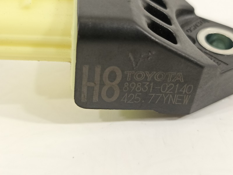 Recambio de sensor para toyota yaris hsd active referencia OEM IAM 8983102140  