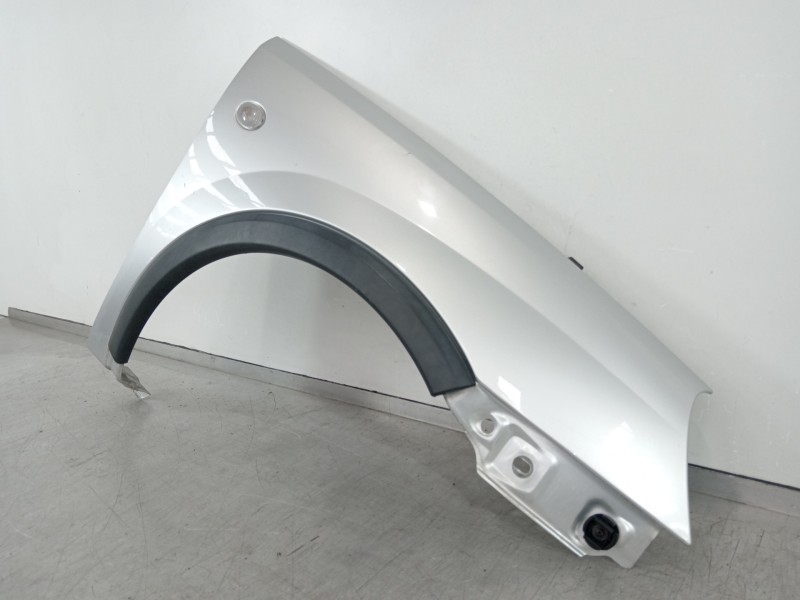 Recambio de aleta delantera derecha para opel corsa c club referencia OEM IAM   