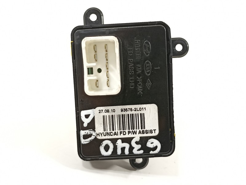 Recambio de mando elevalunas delantero derecho para hyundai i30 classic referencia OEM IAM 935752L011  