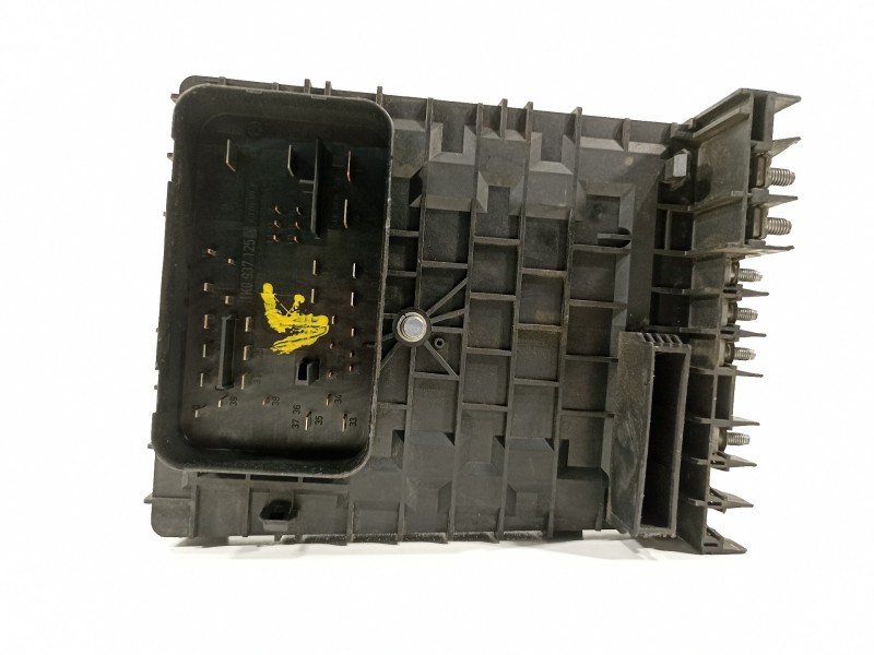 Recambio de caja reles / fusibles para volkswagen jetta (1k2) 2.0 tdi referencia OEM IAM 1K0937125A  