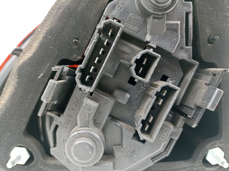 Recambio de piloto trasero derecho para seat leon (1m1) signo referencia OEM IAM   