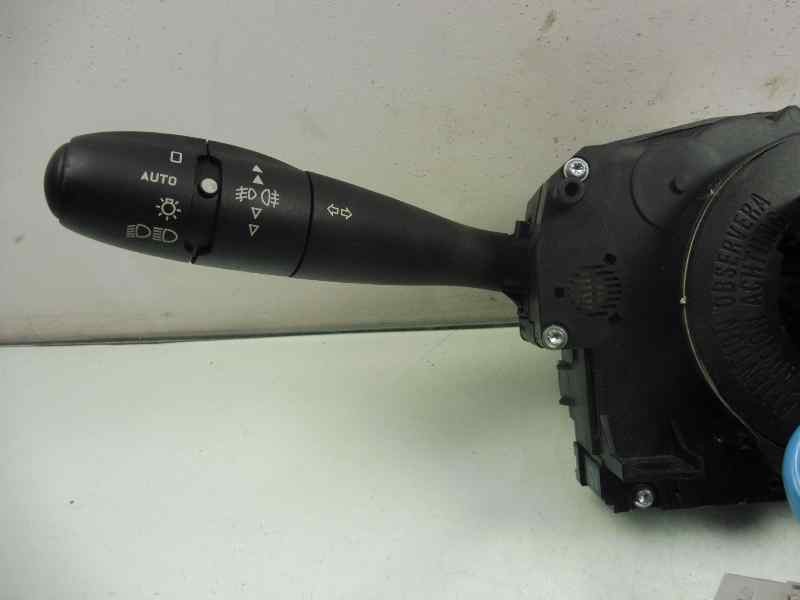 Recambio de mando luces para peugeot 207 confort referencia OEM IAM 96657274XT 50889600 136030412F