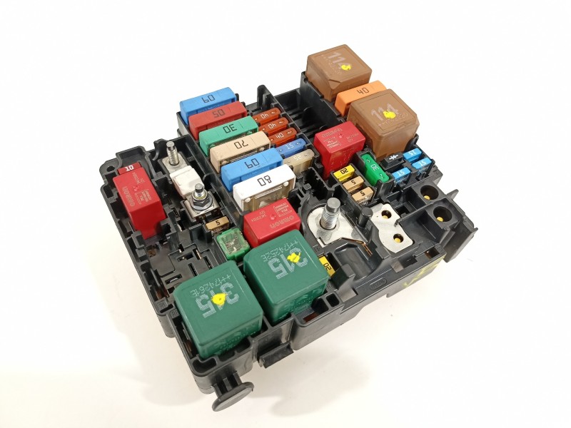 Recambio de caja reles / fusibles para citroën c3 feel referencia OEM IAM 9804848480  