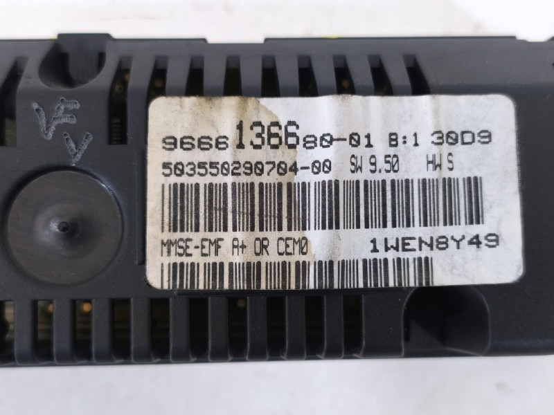 Recambio de pantalla multifuncion para peugeot 308 confort referencia OEM IAM 9666136680  