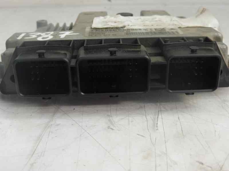 Recambio de centralita motor uce para citroën c4 berlina vtr plus referencia OEM IAM 9661204380 028101985 