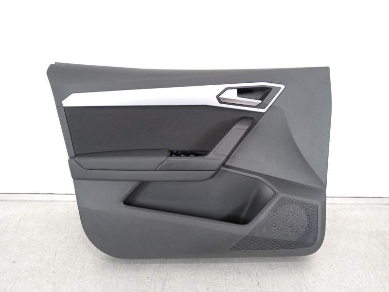 GUARNECIDO PUERTA DELANTERA IZQUIERDA 6F0867113 