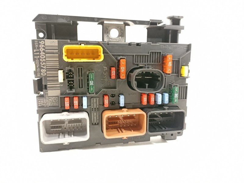 Recambio de caja reles / fusibles para peugeot 207 sw confort referencia OEM IAM 9664055780  