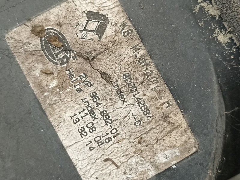 Recambio de piloto trasero izquierdo para renault megane ii familiar dynamique confort referencia OEM IAM 8200142684  