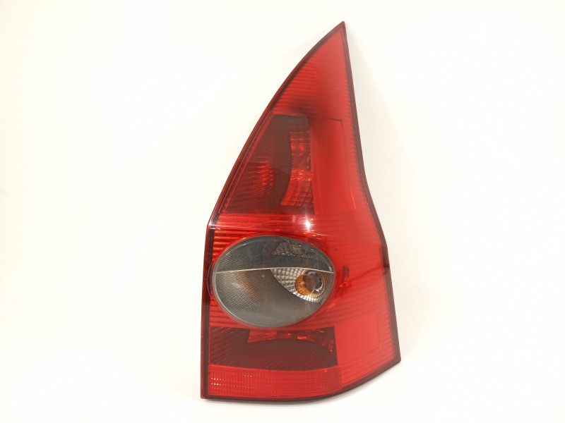 Recambio de piloto trasero derecho para renault megane ii familiar dynamique confort referencia OEM IAM 8200142683  