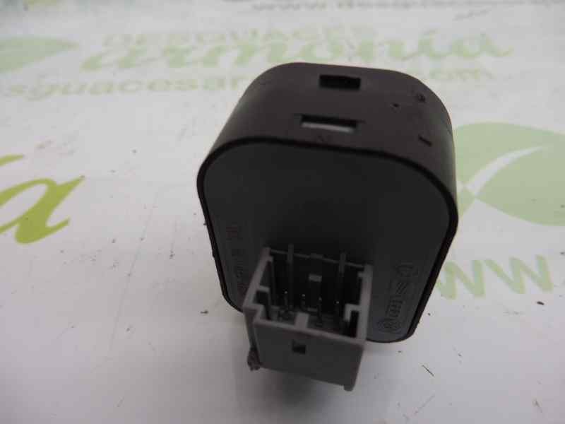 Recambio de mando retrovisor para audi a3 sportback (8p) 1.4 tfsi ambiente referencia OEM IAM 8E0959563  