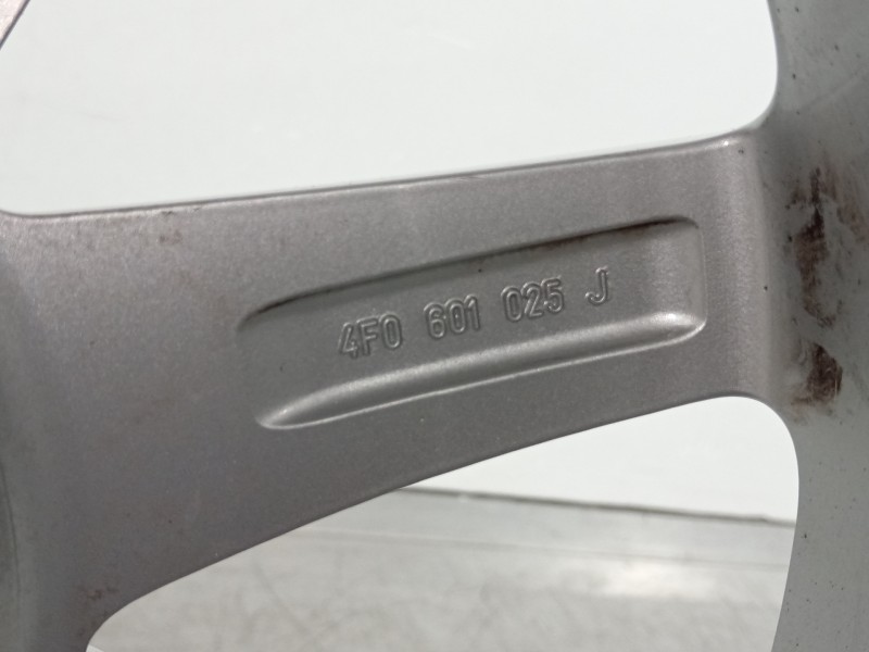 Recambio de llanta para audi a6 avant (4f5) 3.0 tdi quattro referencia OEM IAM 4F0601025  