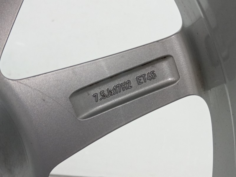 Recambio de llanta para audi a6 avant (4f5) 3.0 tdi quattro referencia OEM IAM 4F0601025  