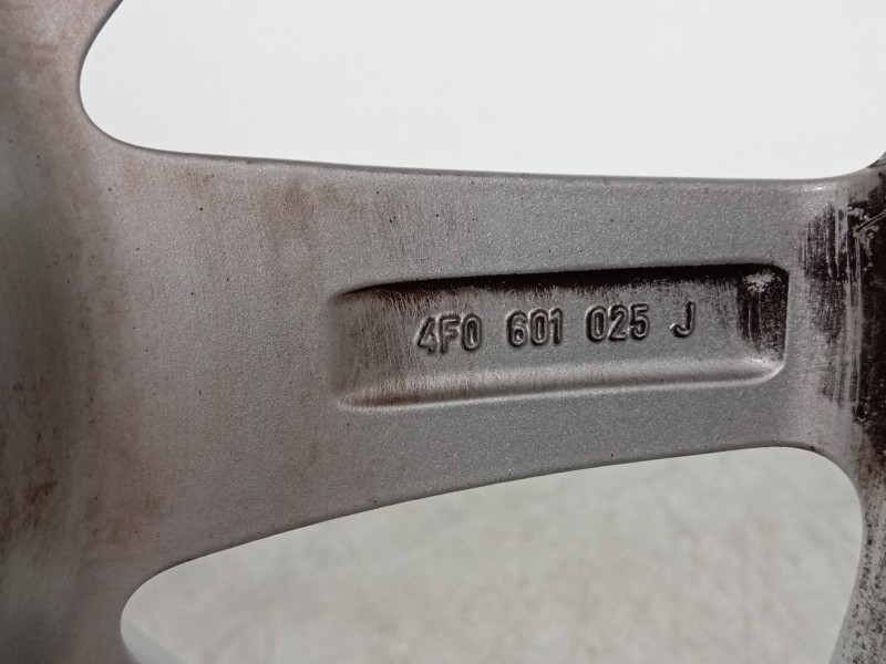 Recambio de llanta para audi a6 avant (4f5) 3.0 tdi quattro referencia OEM IAM 4F0601025  