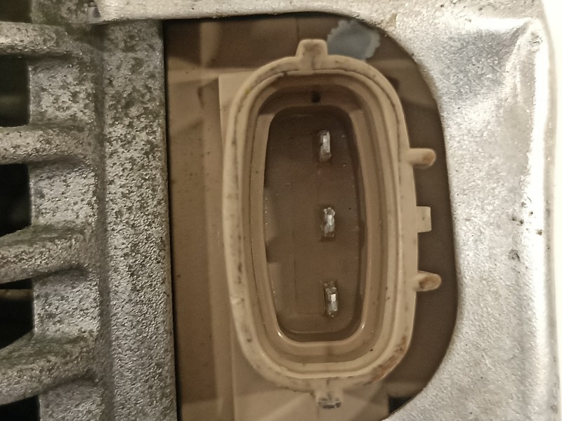 Recambio de alternador para toyota yaris (ncp1/nlp1/scp1) 1.4 d-4d expo referencia OEM IAM   