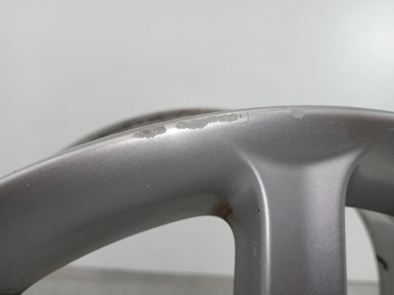 Recambio de llanta para audi a6 avant (4f5) 3.0 tdi quattro referencia OEM IAM 4F0601025  