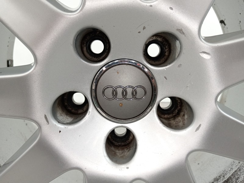Recambio de llanta para audi a6 avant (4f5) 3.0 tdi quattro referencia OEM IAM 4F0601025  