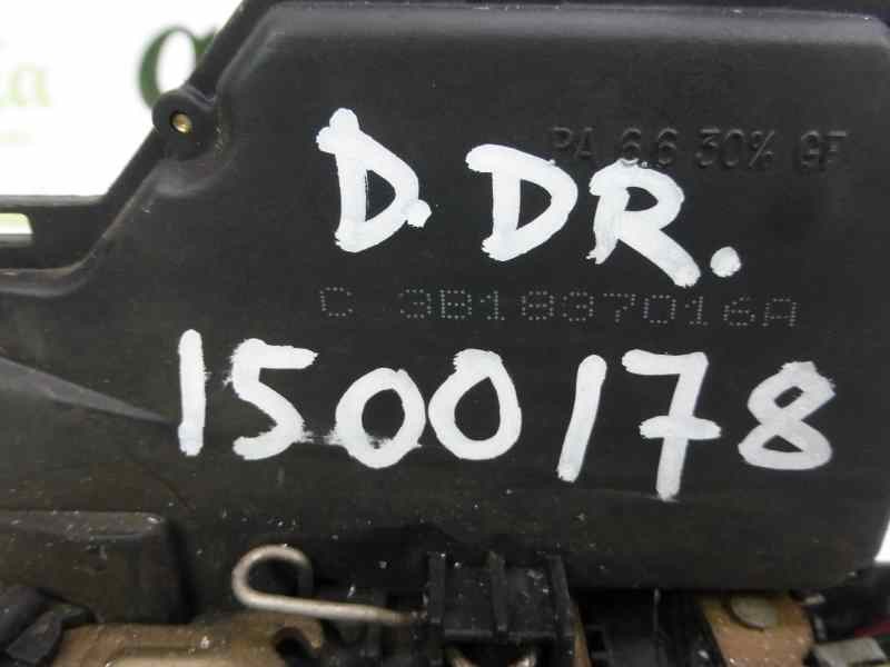 Recambio de cerradura puerta delantera derecha para skoda octavia berlina (1u2) 1.9 tdi slx referencia OEM IAM 3B1837016A  