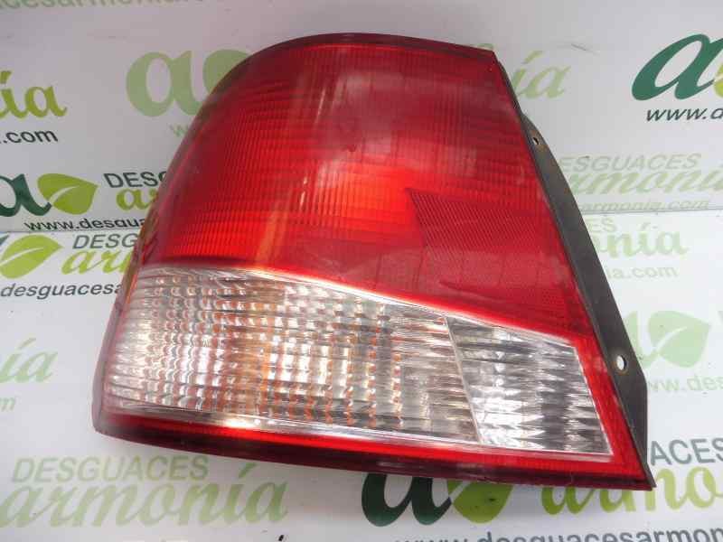 Recambio de piloto trasero izquierdo para hyundai accent (lc) crdi gl referencia OEM IAM 9240125220  