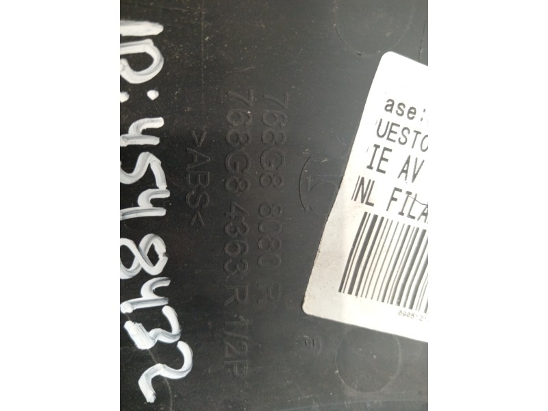 Recambio de moldura para renault twizy cargo referencia OEM IAM 768G80977R 768G88080R 768G84363R