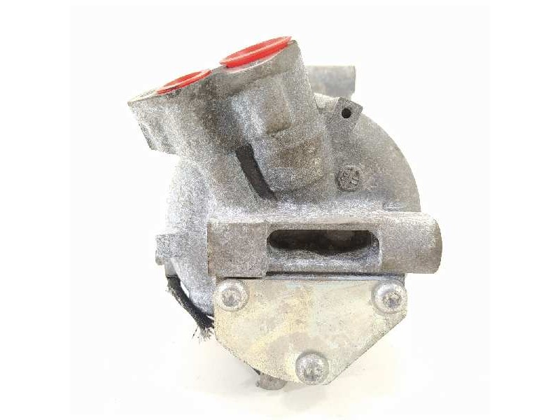 Recambio de compresor aire acondicionado para renault clio iv dynamique referencia OEM IAM 926000217R  