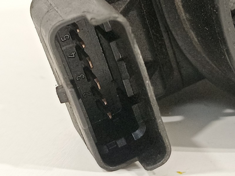 Recambio de caudalimetro para renault 160.35 (4x2) camion frigorifico referencia OEM IAM 8200195425  