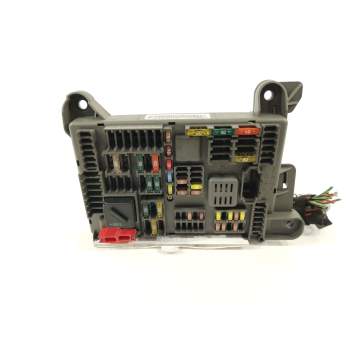 CAJA RELES / FUSIBLES 518954020A 0074011693168703 6931687036114