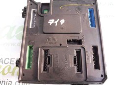 Recambio de caja reles / fusibles para renault megane iii berlina 5 p dynamique referencia OEM IAM 284B10485R   2